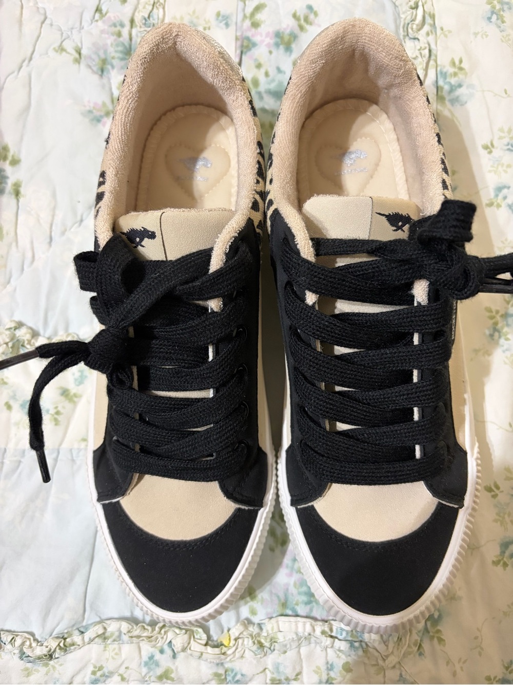 Rocket Dog Casual Lace-Up Women’s Leather Sneakers Black/Cream/Leopard 9.5